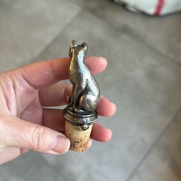 Two heavy weight bottle stoppers - Picture 3 of 4